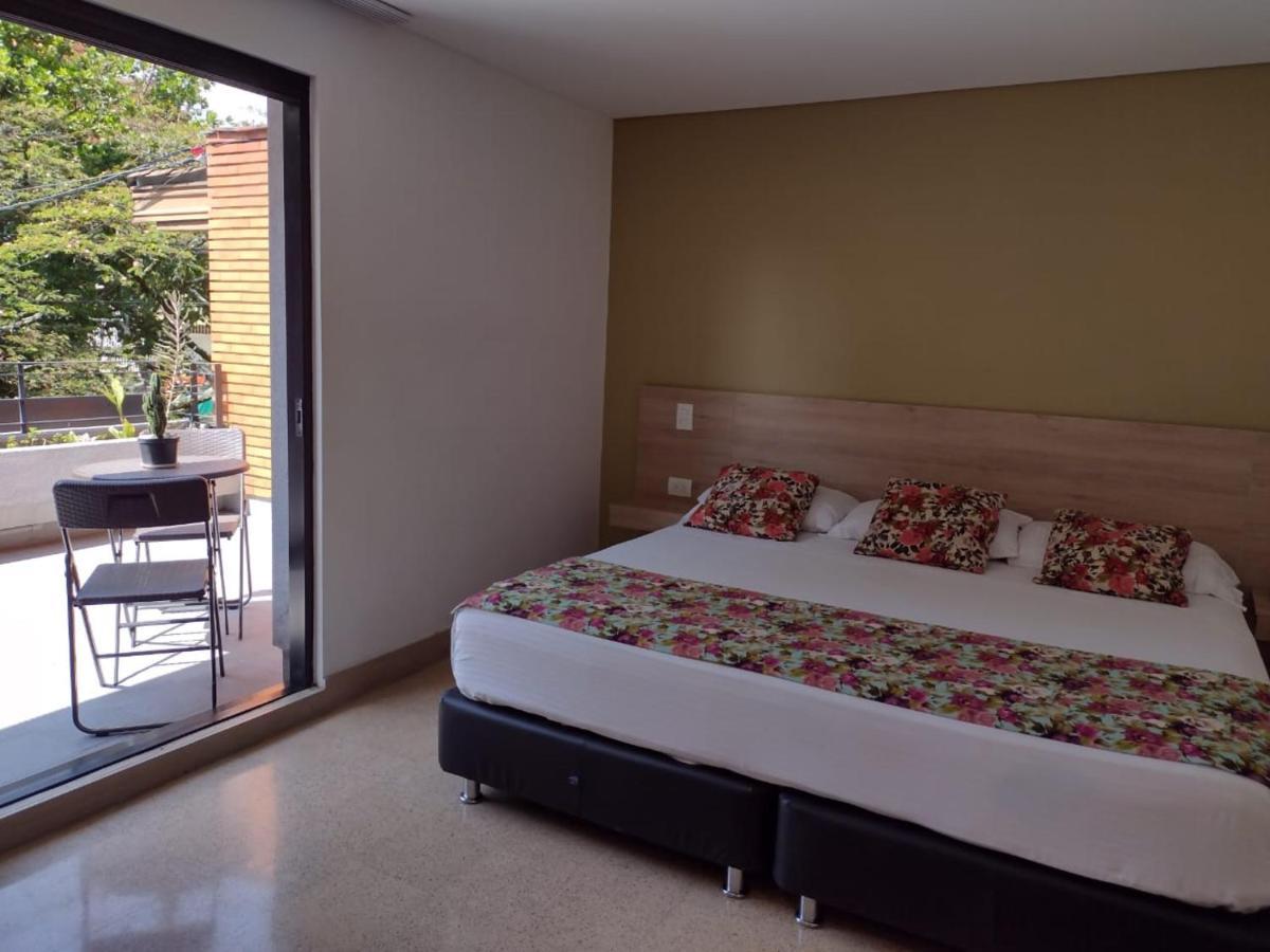 Hotel Poma Rosa メデジン エクステリア 写真