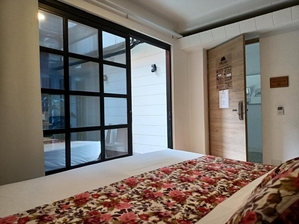 Hotel Poma Rosa メデジン エクステリア 写真