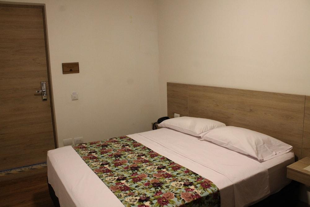 Hotel Poma Rosa メデジン エクステリア 写真