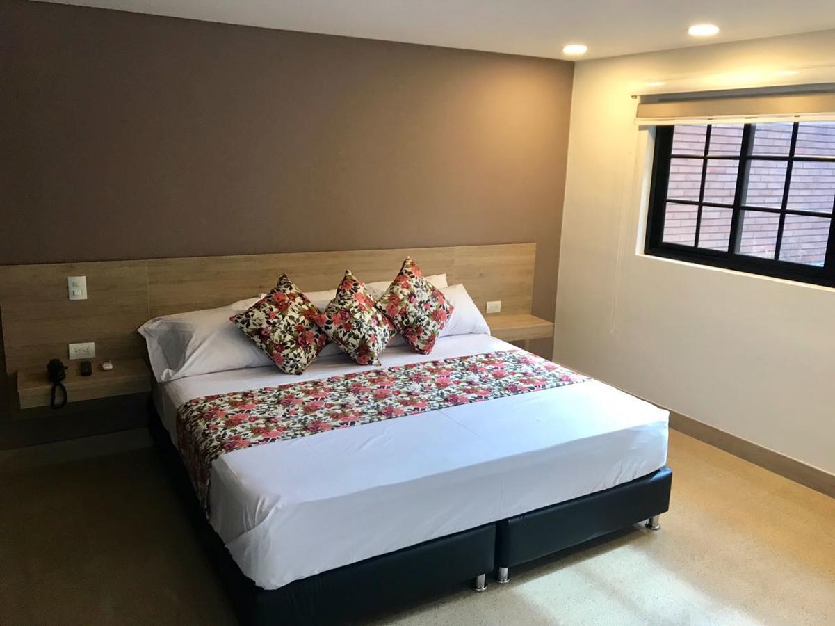Hotel Poma Rosa メデジン エクステリア 写真